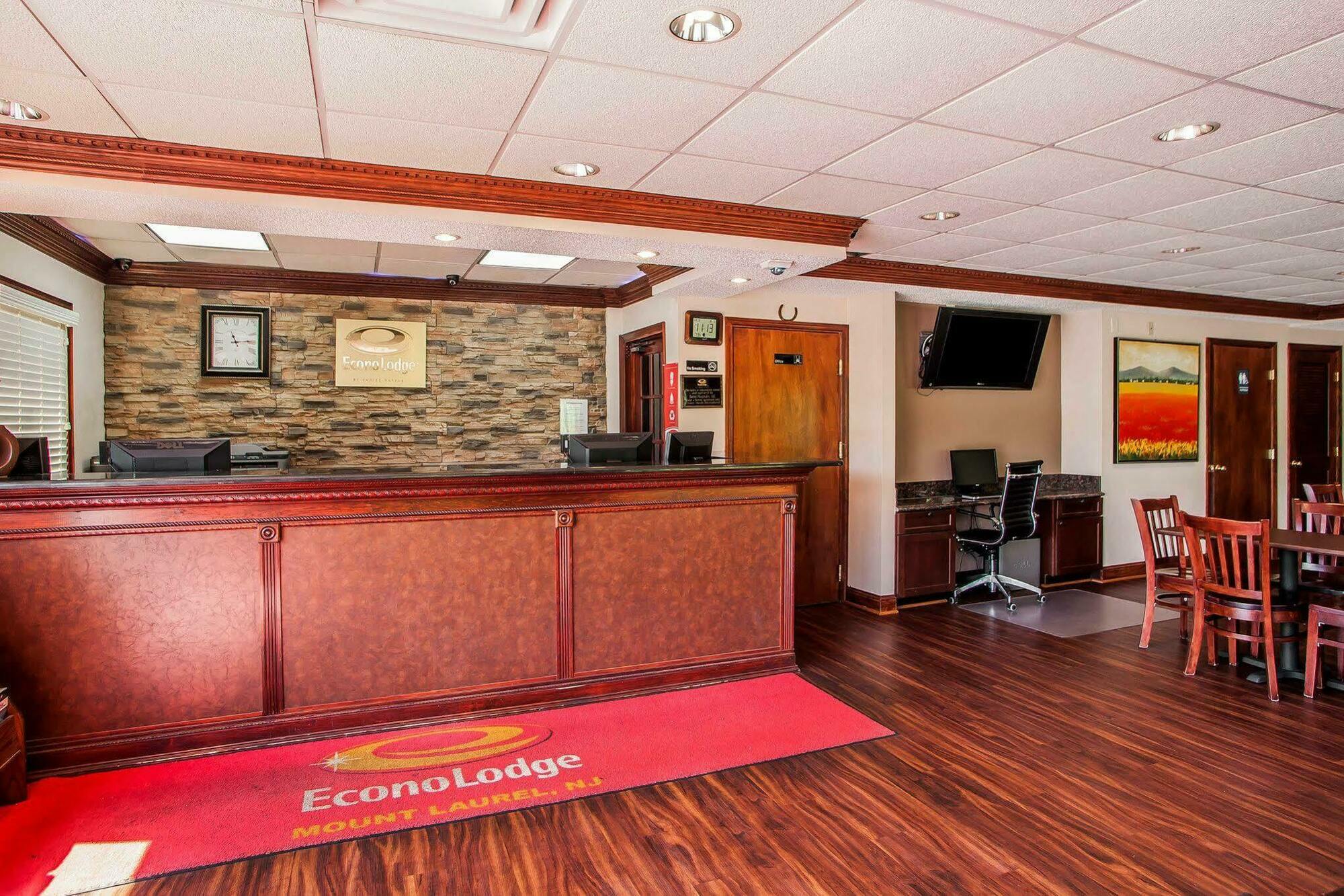 劳雷尔山依可诺小屋酒店 外观 照片